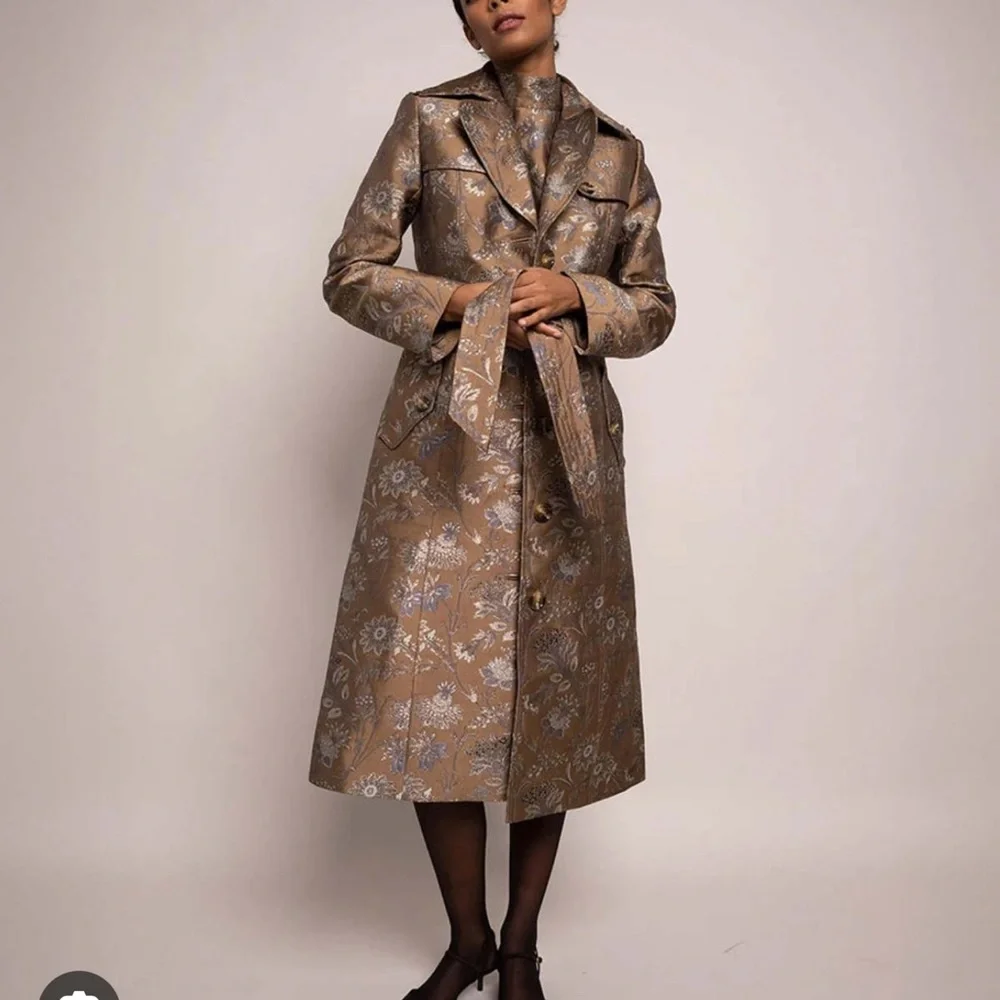 NWT Cara Cara The Karlie Trench Coat in Jacquard Garden - Picture 2 of 4